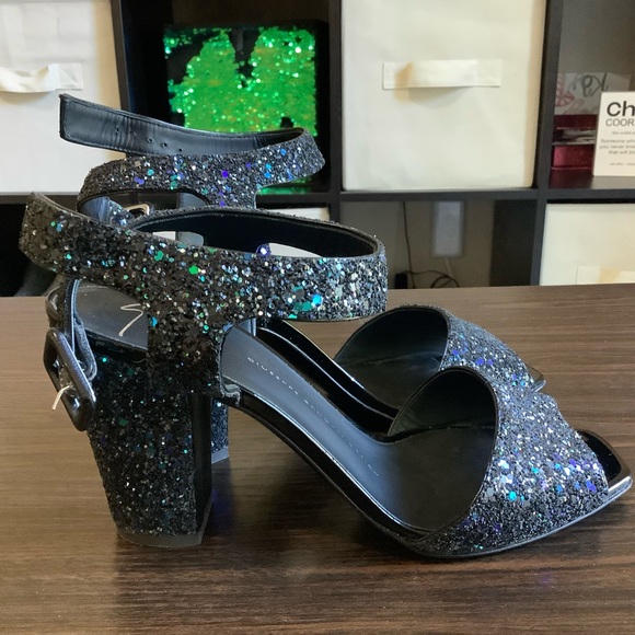 Giuseppe Zanotti
Emmanuelle 80mm leather sandals - Picture 4 of 9